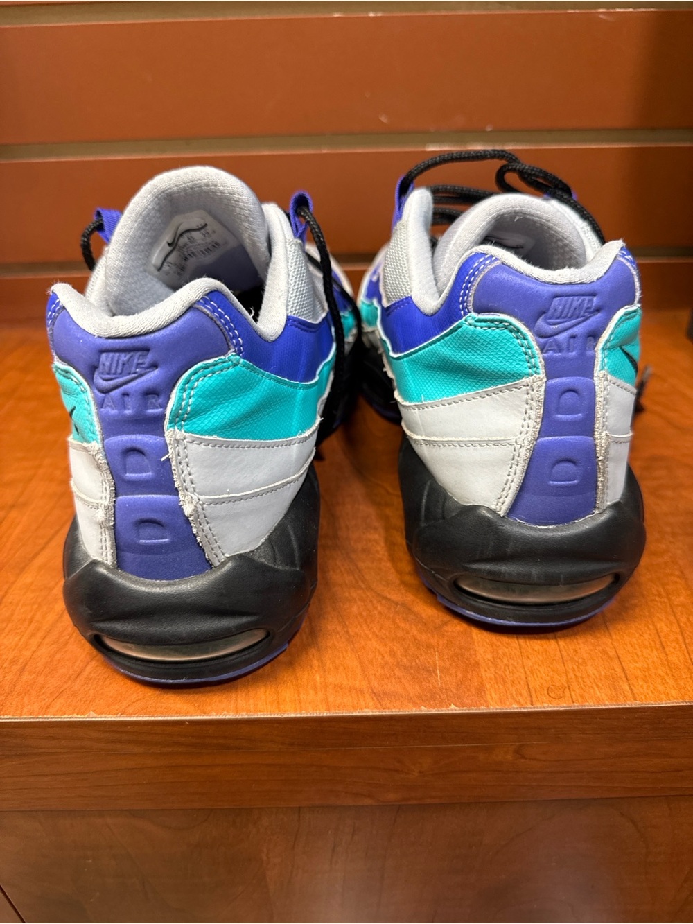 Nike Air Max 95 Gray Purple Aqua Sneakers Men’s Size 11 - Picture 6 of 7